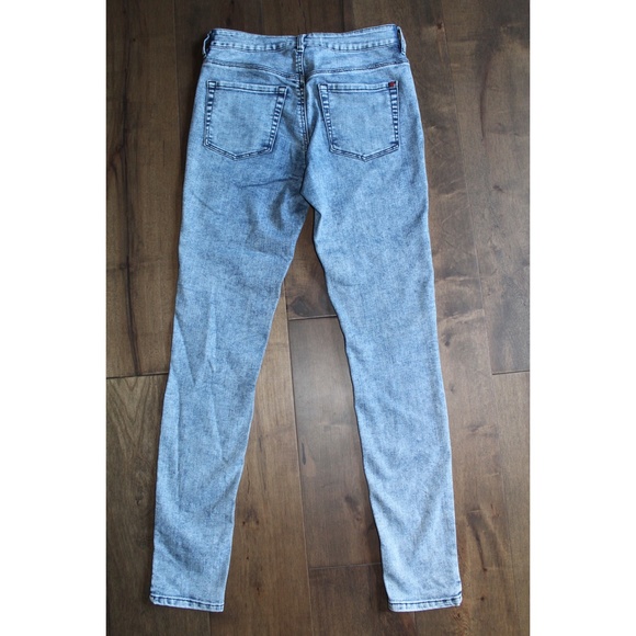 Bullhead Acid Wash Skinny Jeans - Picture 3 of 3